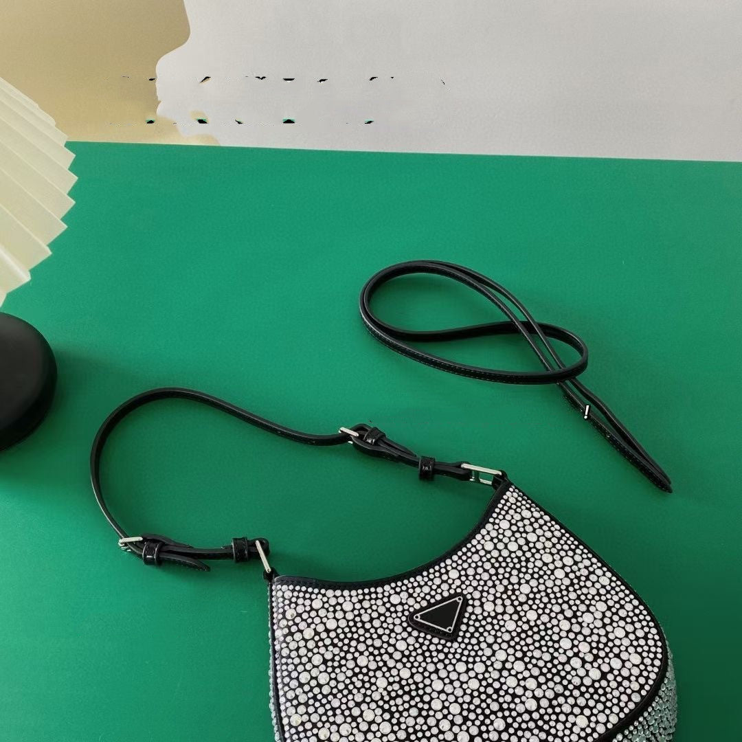 Bolso de mano tipo bandolera con forma de diamante