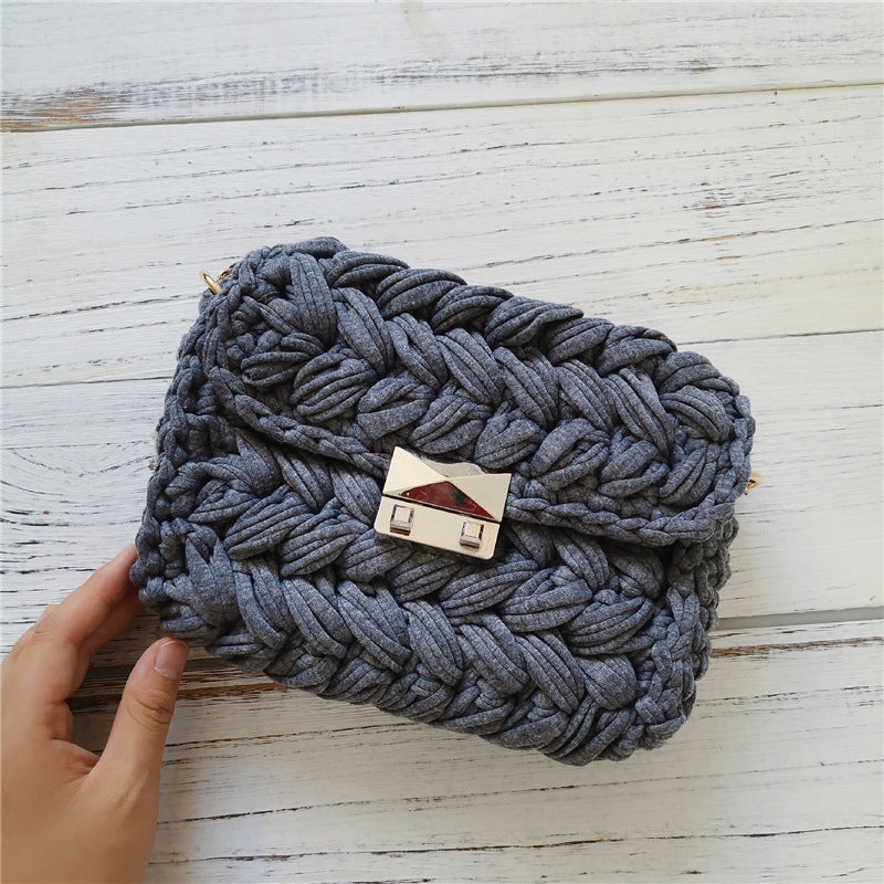 Bolso de punto con fragancia pequeña hecho a mano con forma de cruz y tejido de crochet