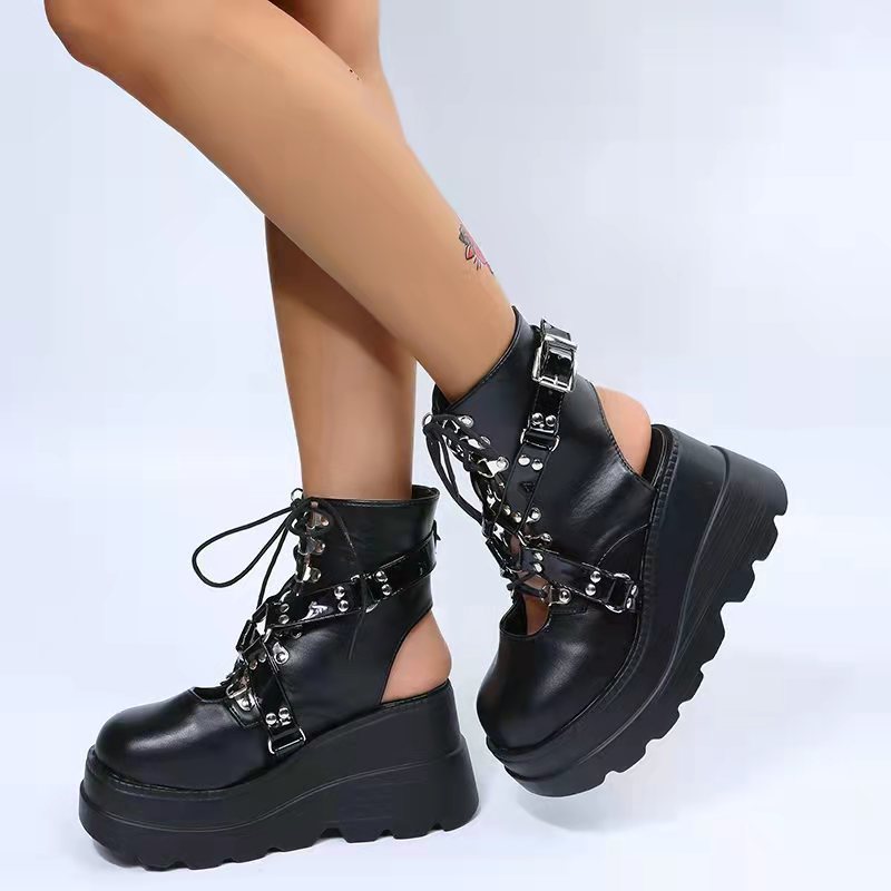 Botas de estilo gótico punk callejero de talla grande en tonos mate