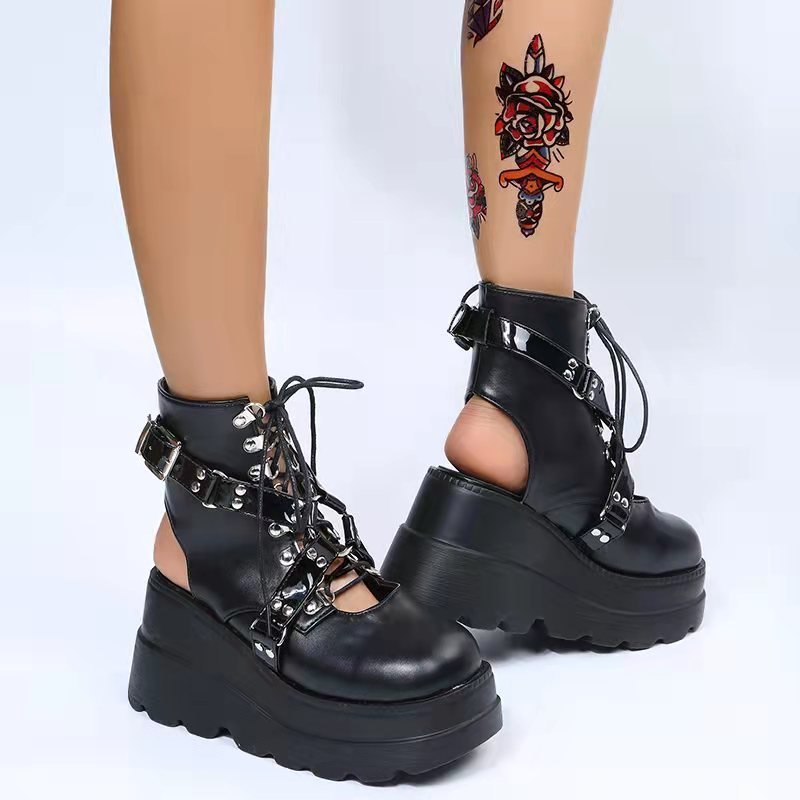 Botas de estilo gótico punk callejero de talla grande en tonos mate