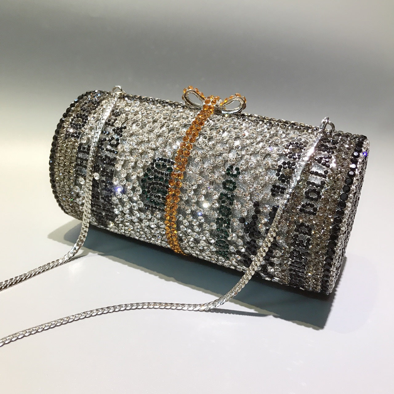 Neue Bankett-Clutch mit Roll-Dollar-Kristallen