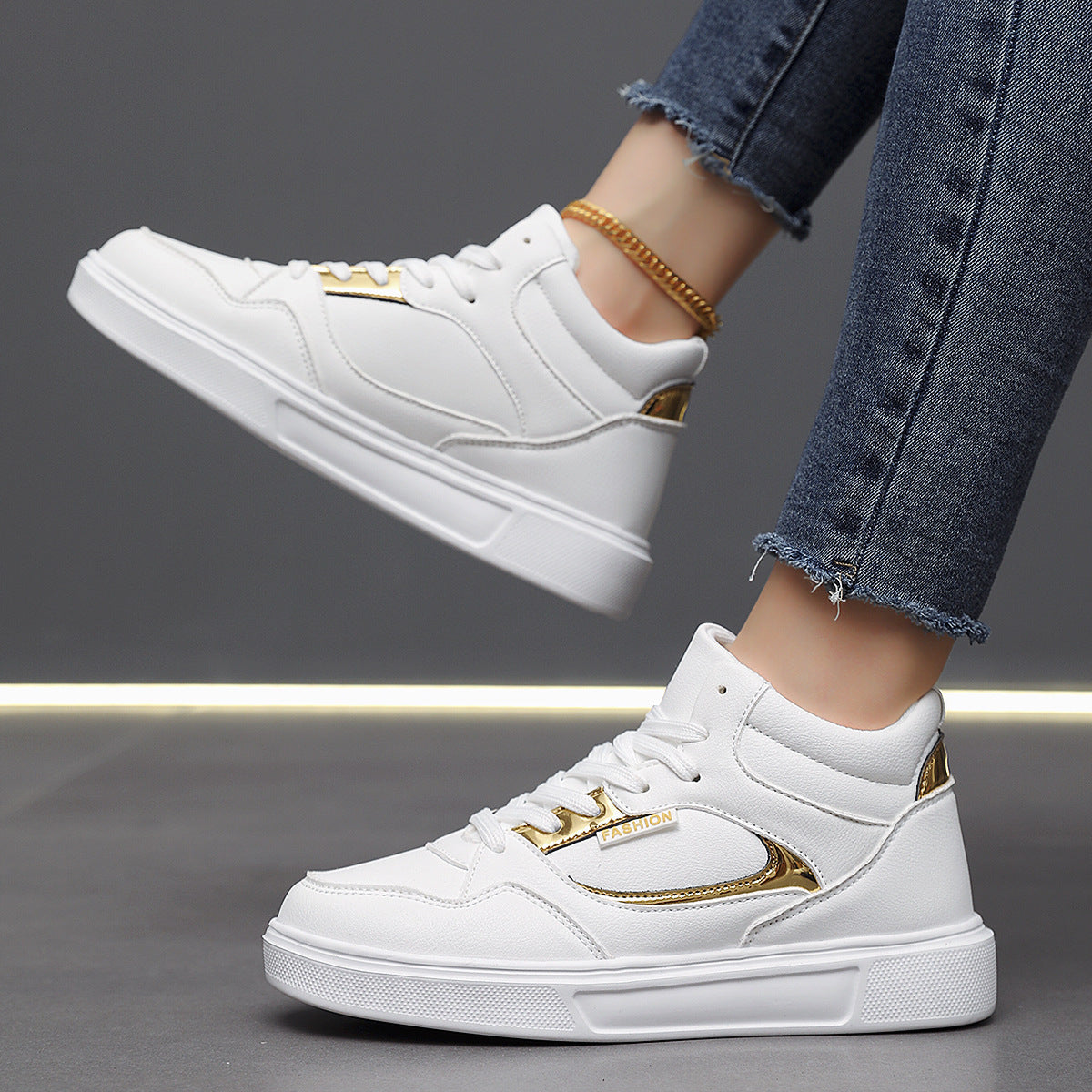 Large Size Flat Bottom Leisure Sneaker