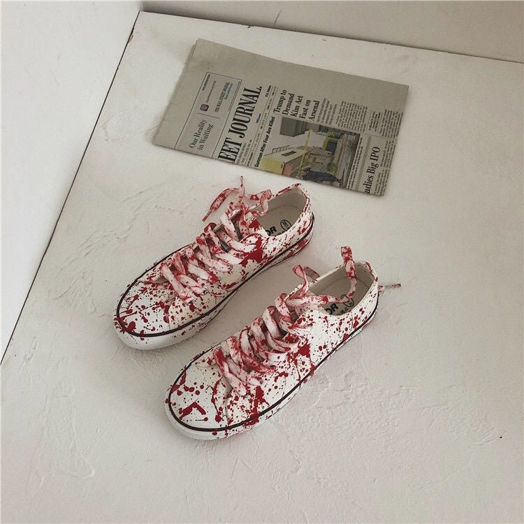 Men's And Women's Hand-painted Trendy Graffiti Canvas Shoes