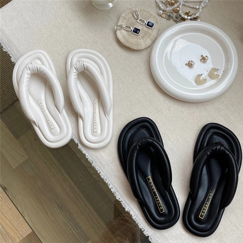 Weiche Flip-Flops mit flacher Sohle für Damen