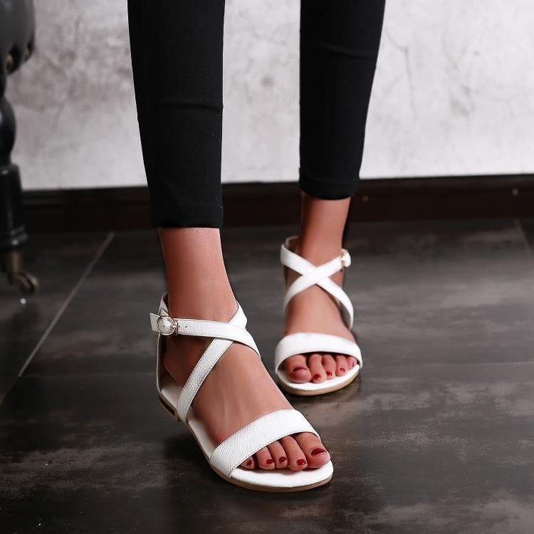 Mode Persönlichkeit Leder Dame Sandalen Große Größe