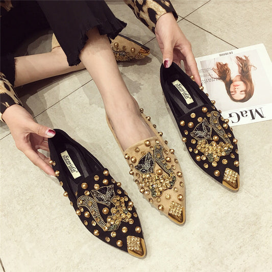 Women's Rhinestone Pointed Toe Rivet Flat Shoes