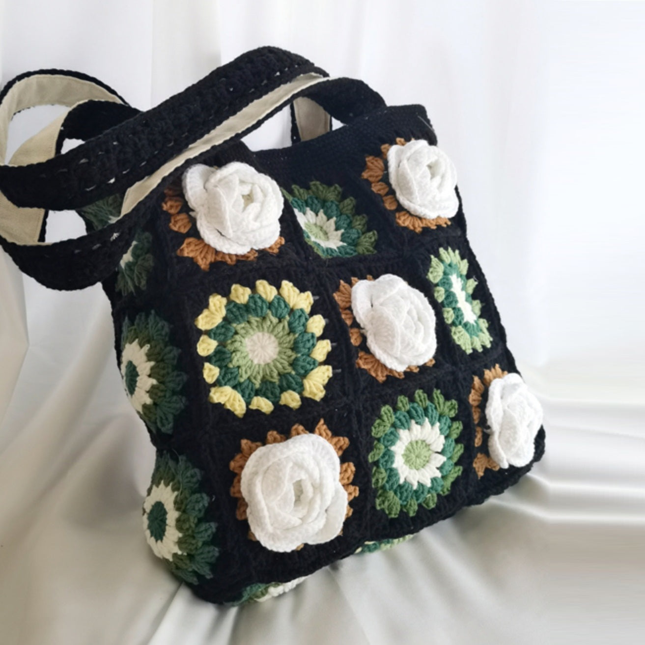 Professional Wool Crocheted High-end Hand-woven Flower Shoulder Bag