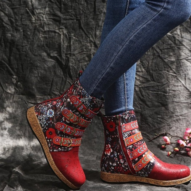 Flache Stiefel im ethnischen Boho-Stil mit Stickereien für Damen