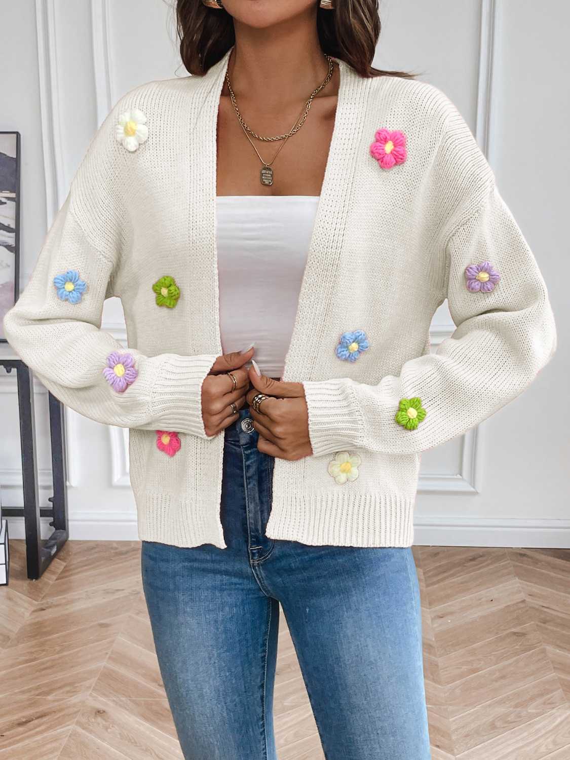 Langärmlige Strickjacke mit offener Vorderseite und Blumenmuster