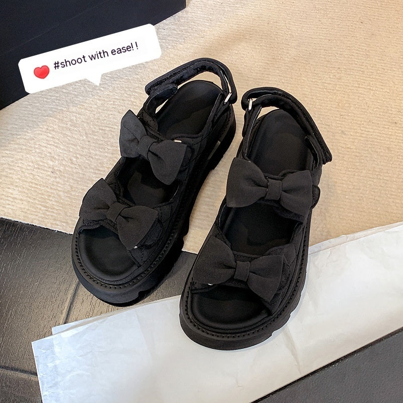 Schicke Plateausandalen im Chanel-Stil mit Schleife für Damen