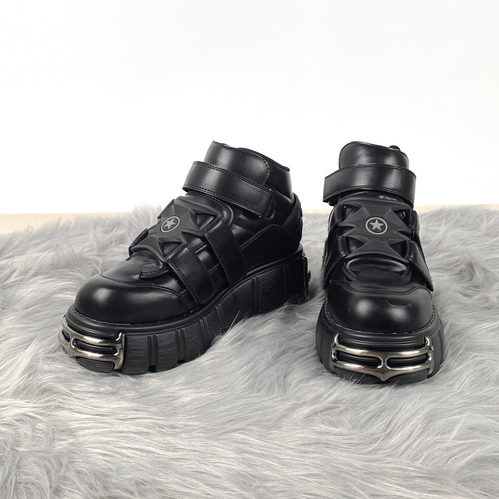 Passende, höhenvergrößernde Punk-Schuhe für Damen